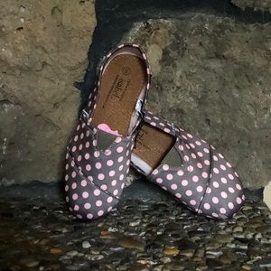 Cute Brown and Pink slip-on shoes